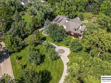 717 Hackberry Road, Omaha, NE 68132