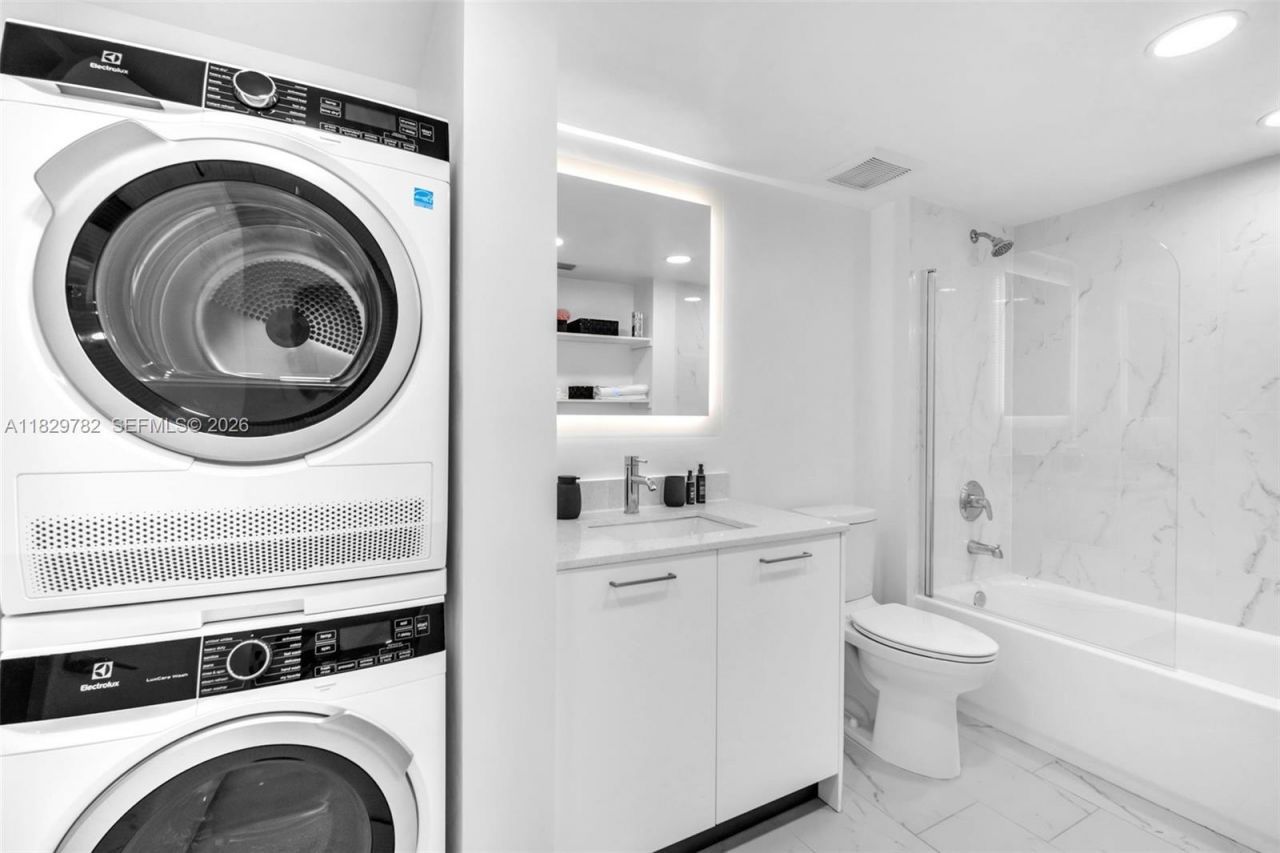 1850 Monroe, Unit 406, Hollywood, FL 33020 Photo