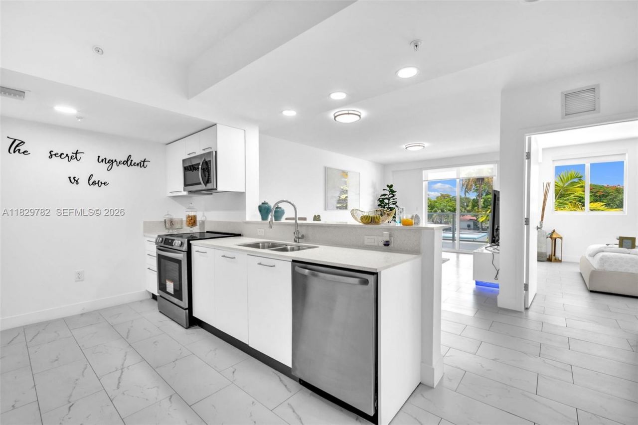 1850 Monroe, Unit 406, Hollywood, FL 33020 Photo