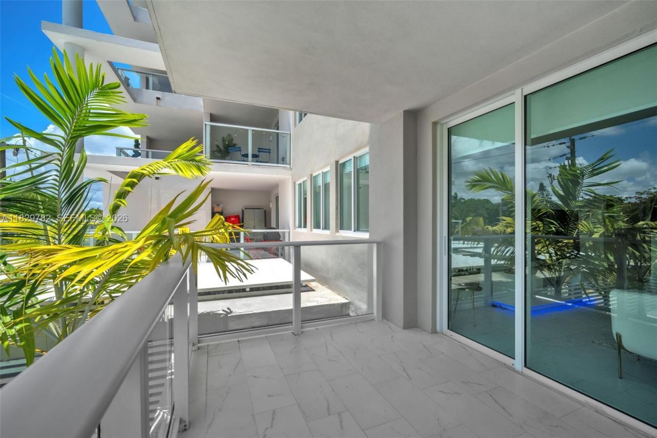 1850 Monroe, Unit 406, Hollywood, FL 33020 Photo