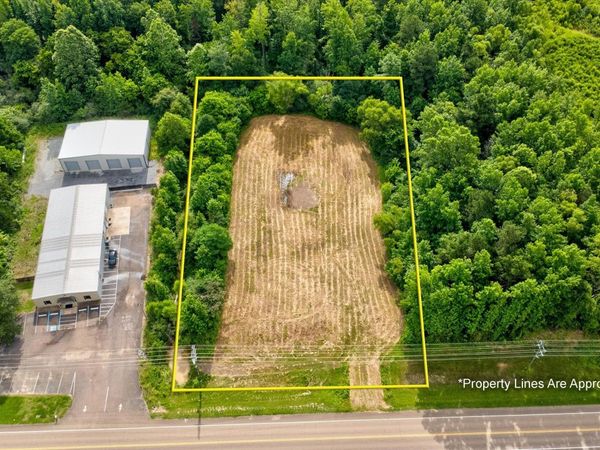 Scott Street, Senatobia, MS 38668