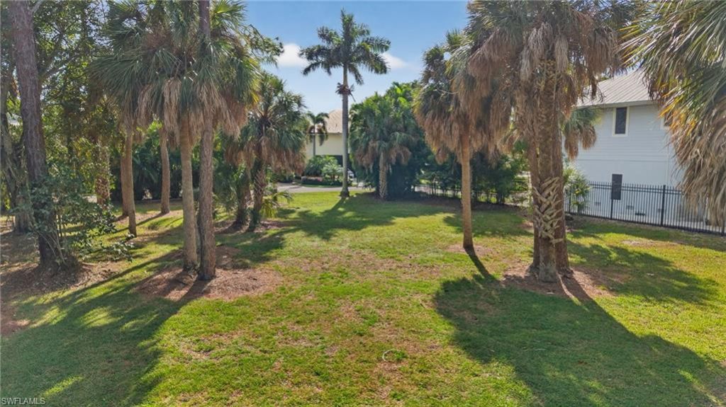 1675 Avion Pl, Naples, FL 34104 Photo