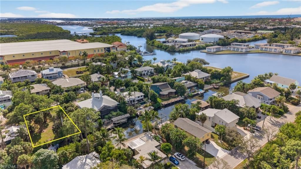 1675 Avion Pl, Naples, FL 34104 Photo