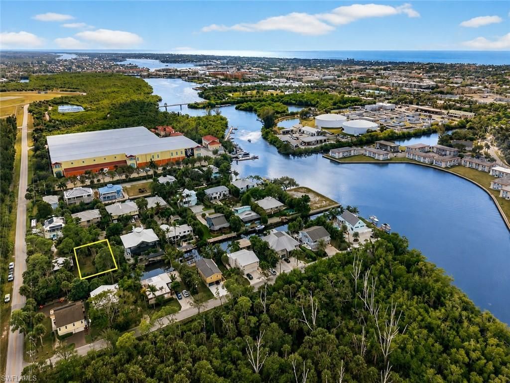 1675 Avion Pl, Naples, FL 34104 Photo