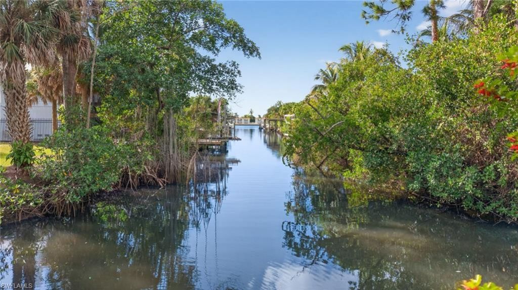 1675 Avion Pl, Naples, FL 34104 Photo