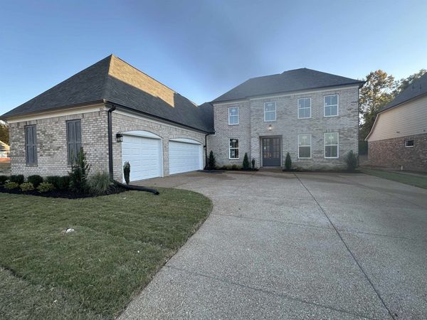 10161 CONNER FIELD LN, Lakeland, TN 38002
