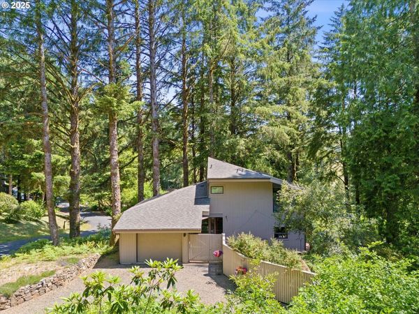 103 SALISHAN DR, Gleneden Beach, OR 97388
