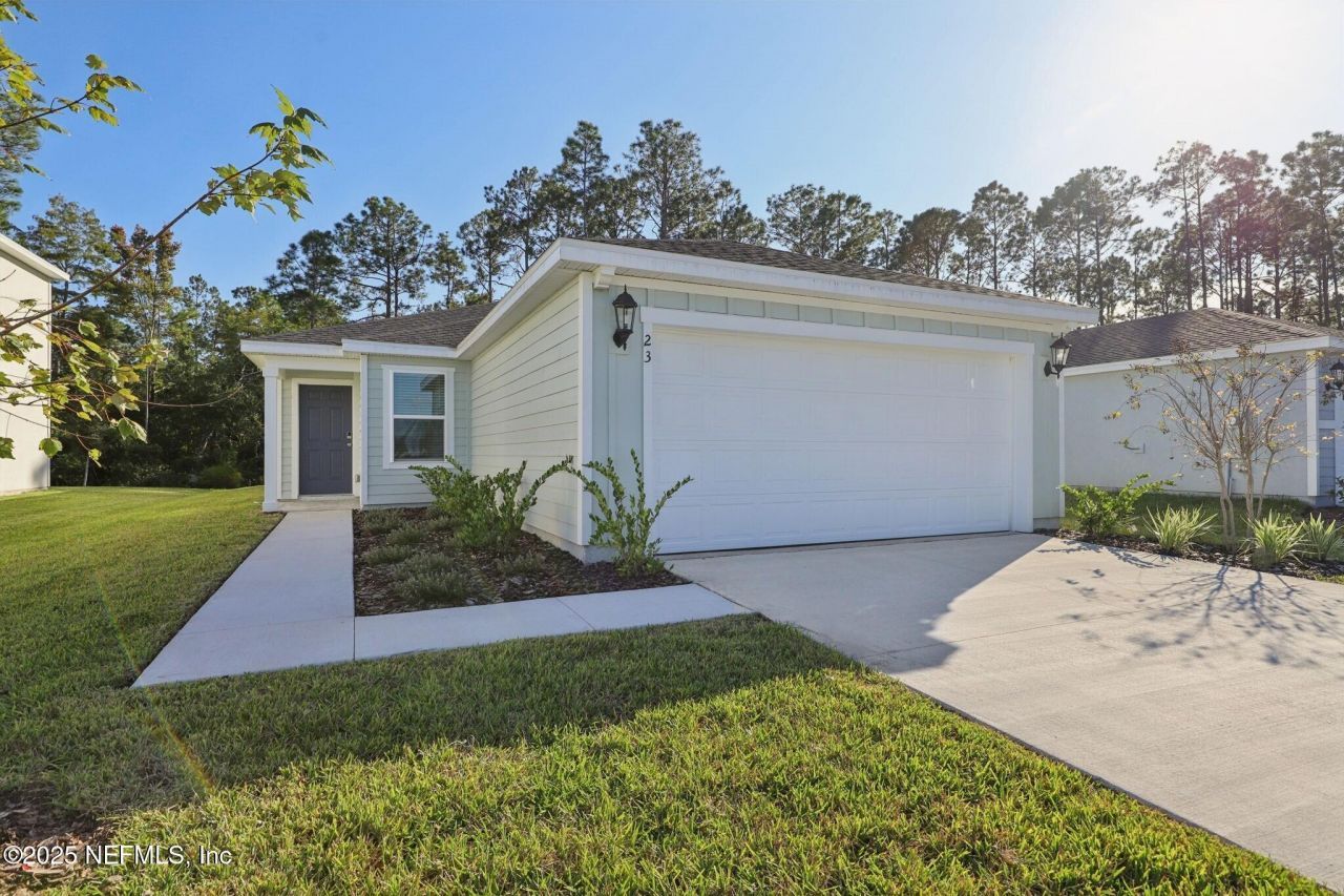 23 Dilly Court, Palm Coast, FL 32164 Main Photo