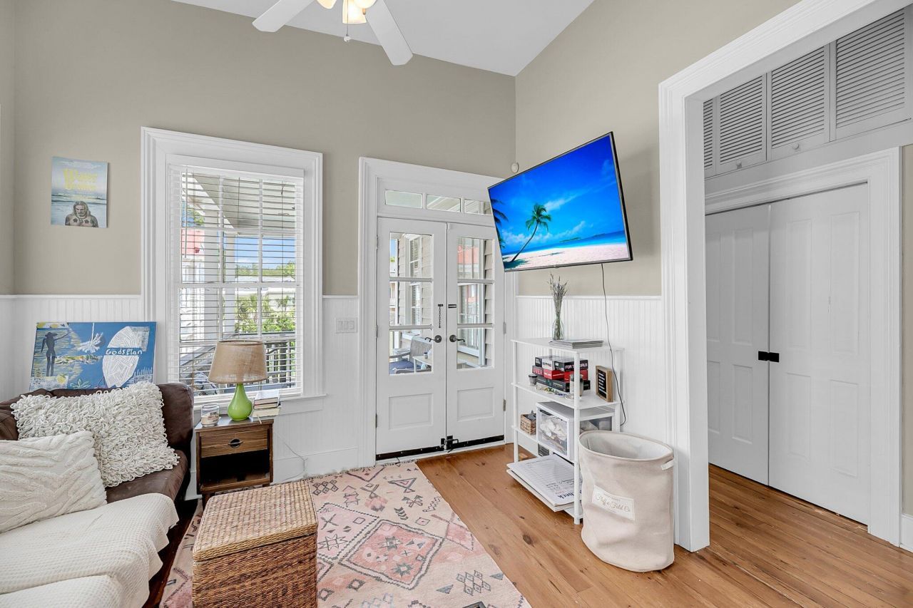 68 Vanderhorst Street Photo 13