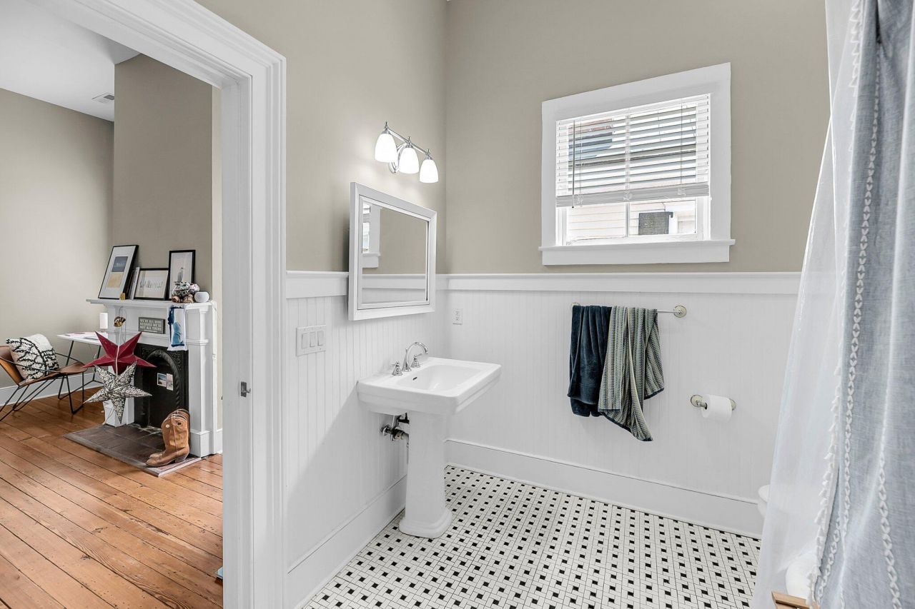 68 Vanderhorst Street Photo 23