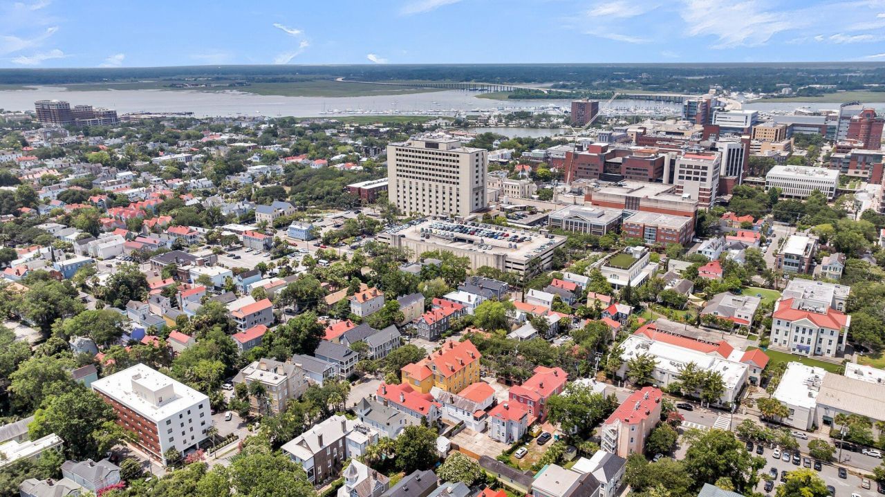 68 Vanderhorst Street Photo 45