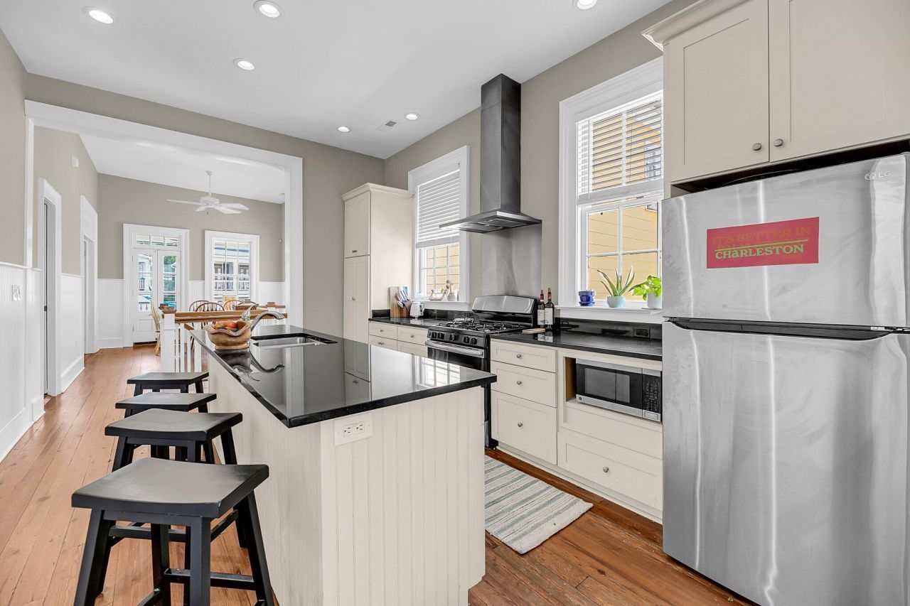 68 Vanderhorst Street Photo 9