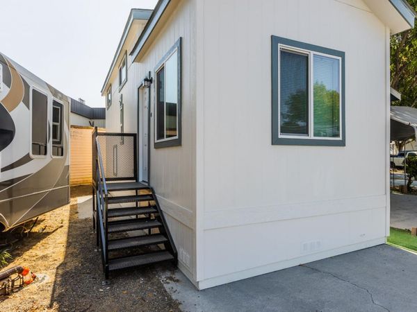 5878 Garlic Farms DR #132, Gilroy, CA 95020