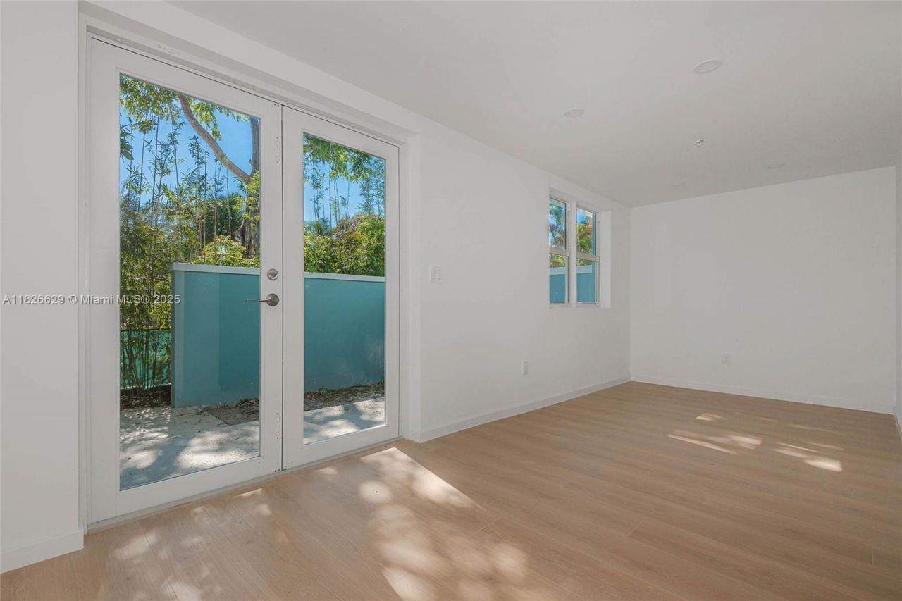 854 SE 12 Ct, Unit 8, Fort Lauderdale, FL 33316 Photo