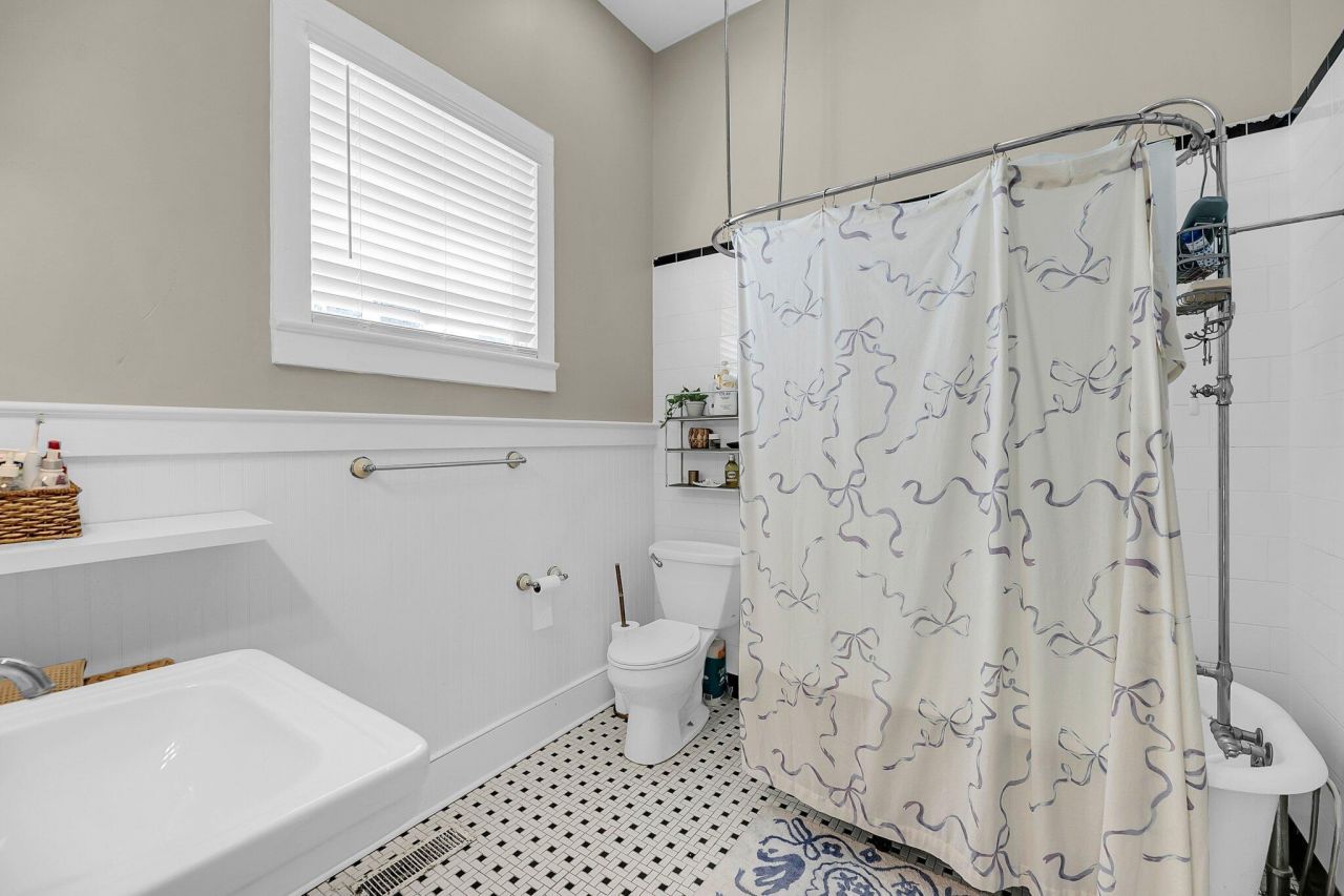 68 Vanderhorst Street Photo 13