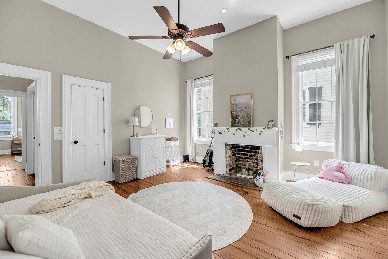 68 Vanderhorst Street Photo 14