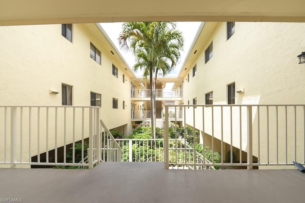835 W Elkcam Cir, Unit 103, Marco Island, FL 34145 Photo