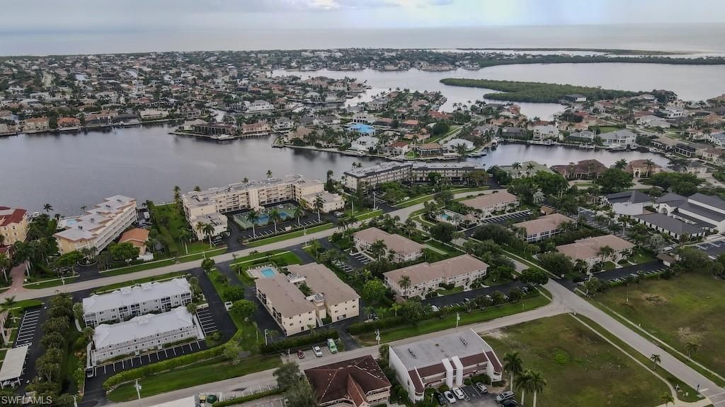 835 W Elkcam Cir, Unit 103, Marco Island, FL 34145 Photo
