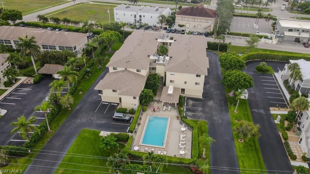 835 W Elkcam Cir, Unit 103, Marco Island, FL 34145 Photo