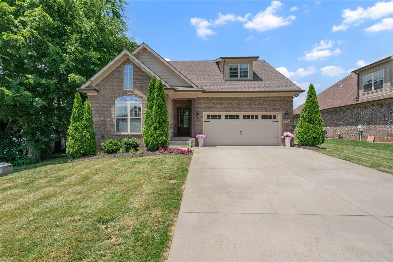 2934 Pennyroyal Lane, Bowling Green, KY 42104 Main Photo