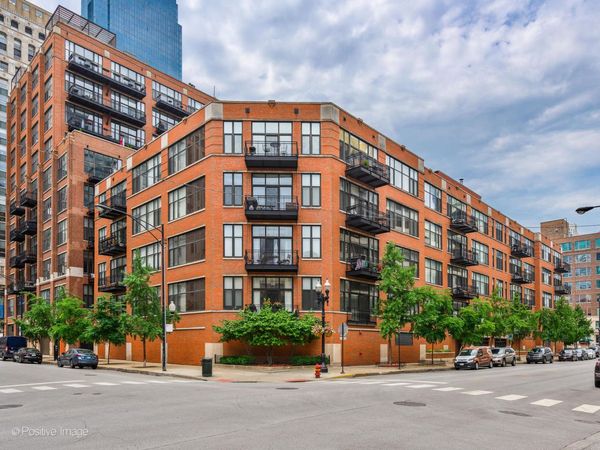 333 W Hubbard Street, Unit 1006, Chicago, IL 60654