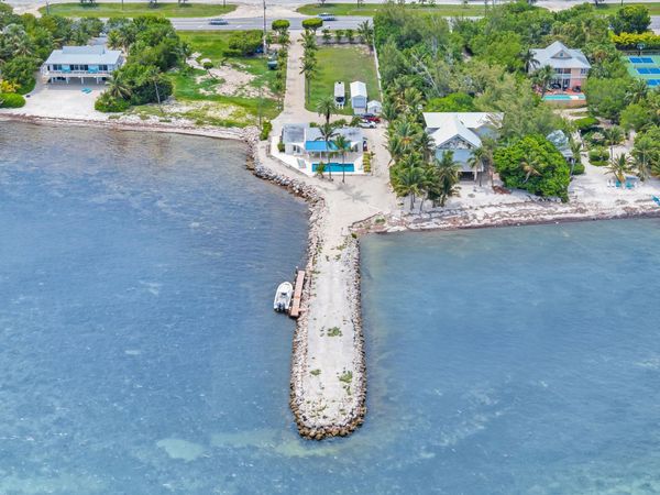 75691 Overseas Highway, ISLAMORADA, FL 33036