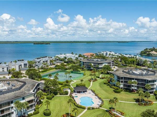 1821 Mooringline Drive, Unit 3G, Vero Beach, FL 32963