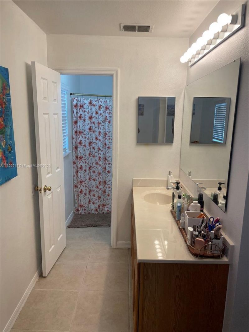 2645 SW 12th Sq Sw, Vero Beach, FL 32968 Photo