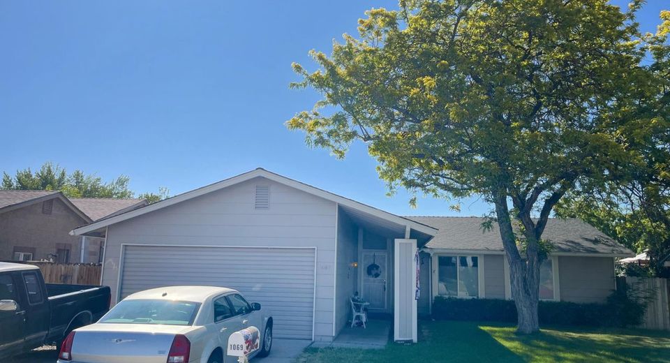 1069 Palmwood Drive, Sparks, NV 89434 Photo