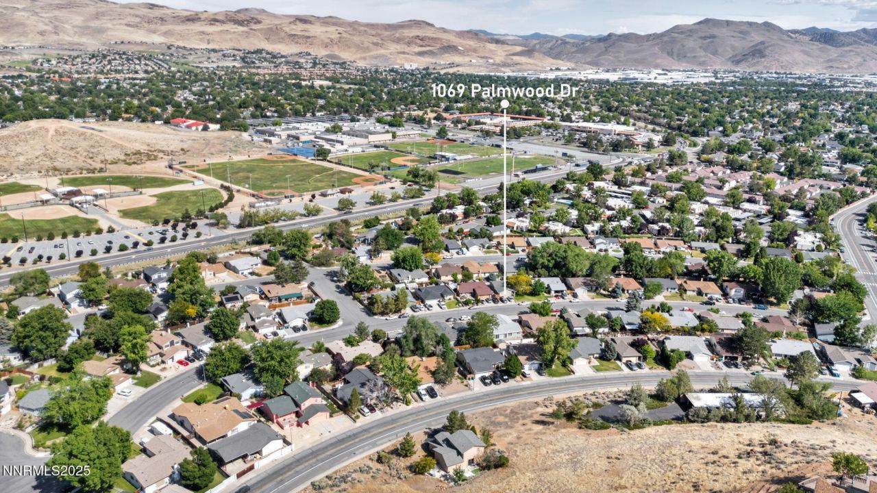 1069 Palmwood Drive, Sparks, NV 89434 Photo