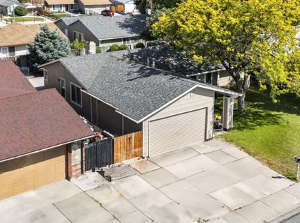 1069 Palmwood Drive, Sparks, NV 89434 Photo