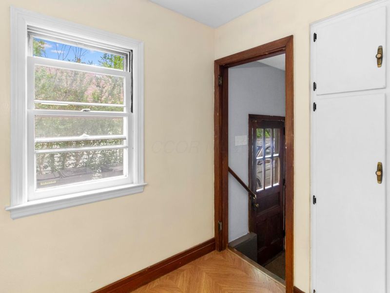 206 Lintner Street, Columbus, OH 43230 Photo 10