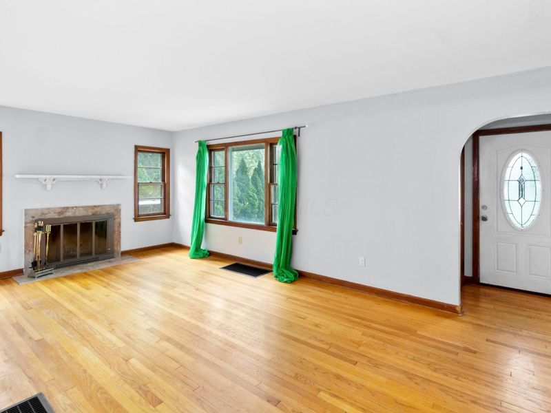 206 Lintner Street, Columbus, OH 43230 Photo 2