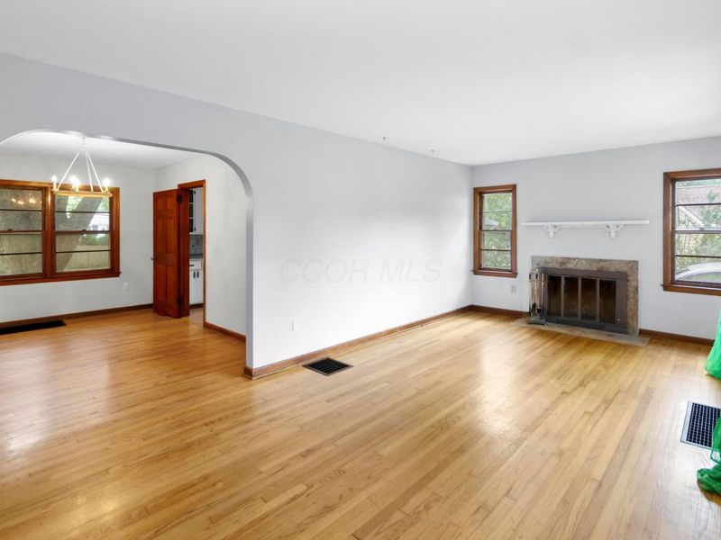 206 Lintner Street, Columbus, OH 43230 Photo 4