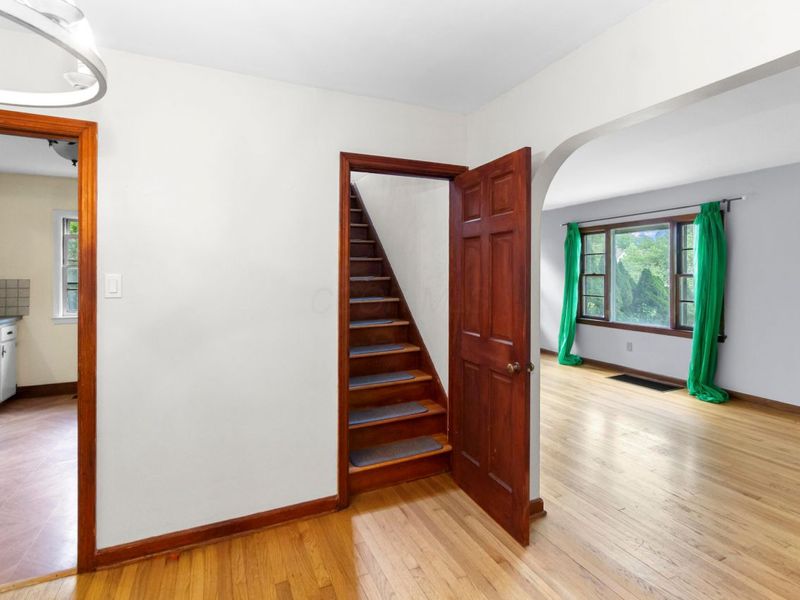 206 Lintner Street, Columbus, OH 43230 Photo 5