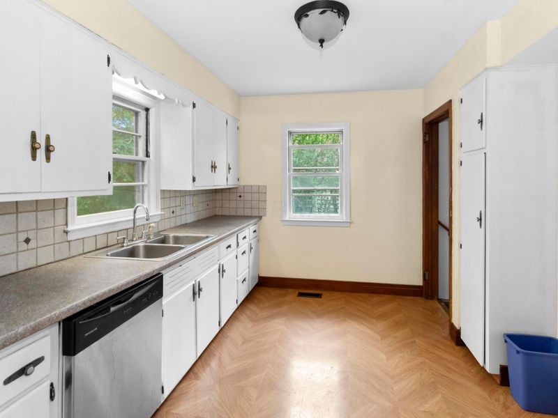 206 Lintner Street, Columbus, OH 43230 Photo 8