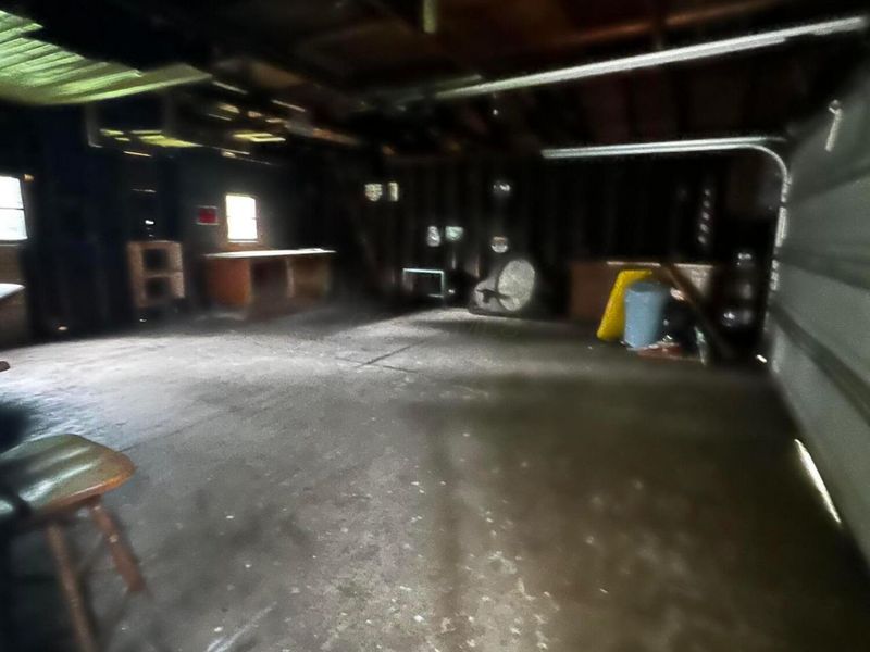 9894 Salem Hollow Road, New Straitsville, OH 43766 Photo 5