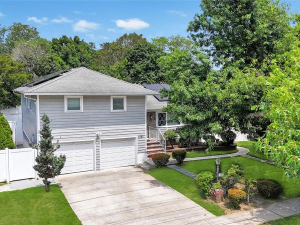 1091 Cramer Court, North Baldwin, NY 11510