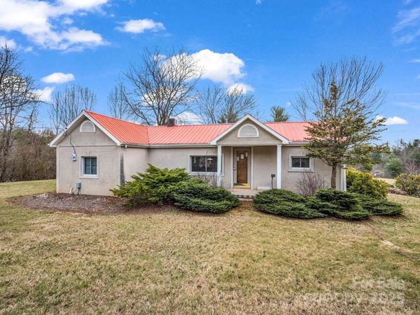 55 Settlers Trail, Mars Hill, NC 28754