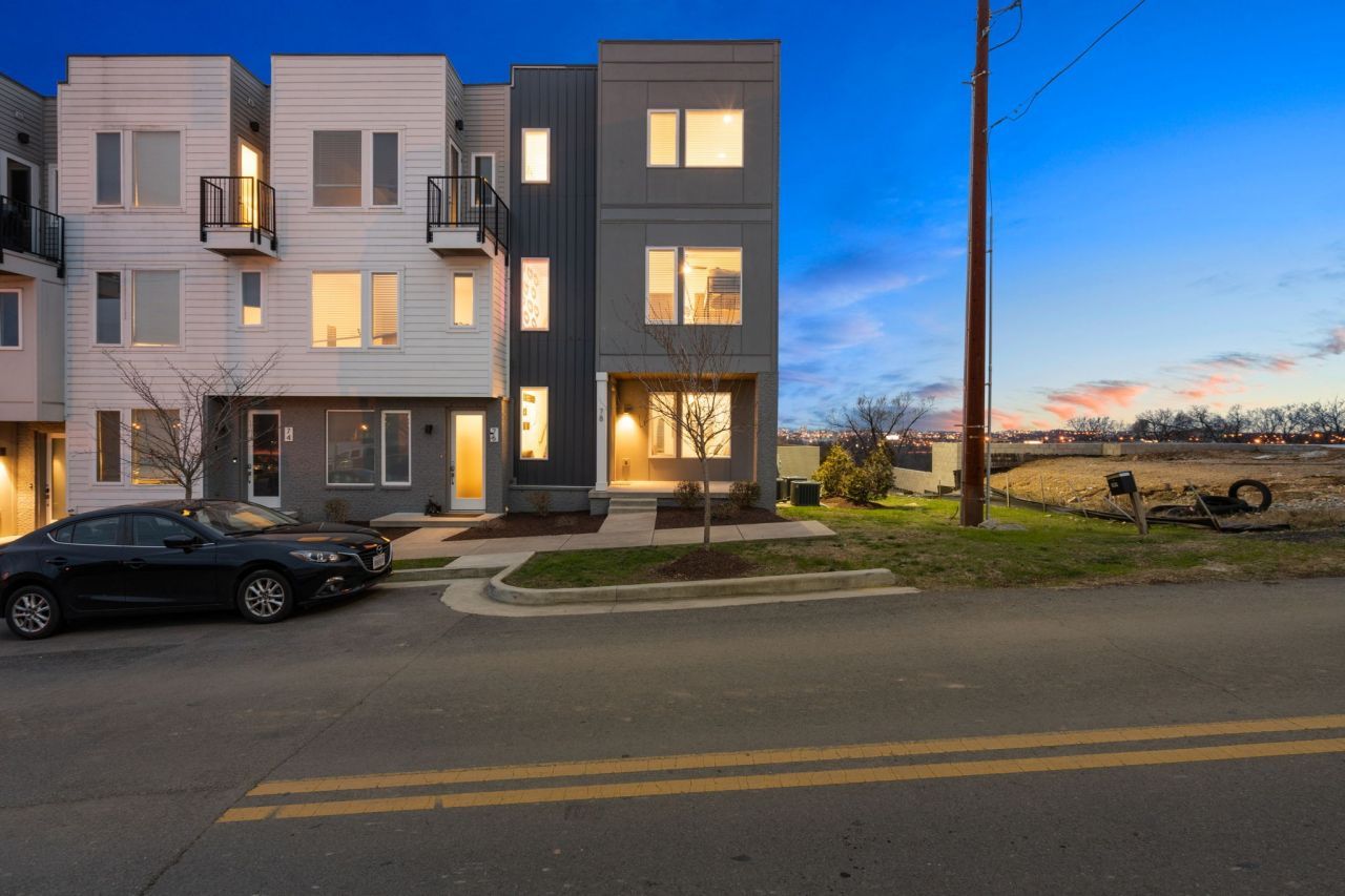 78 Fern Ave, Nashville, TN 37207 Main Photo