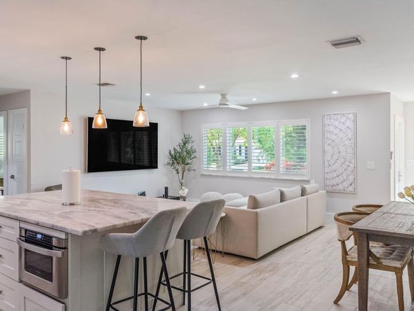 2830 SW 5th Street SW, Boynton Beach, FL 33435