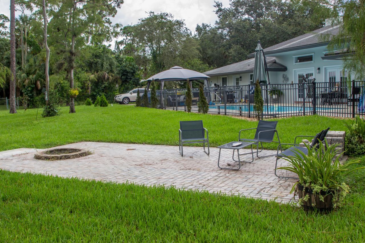 661 W Rambling Drive, Wellington, FL 33414 Photo