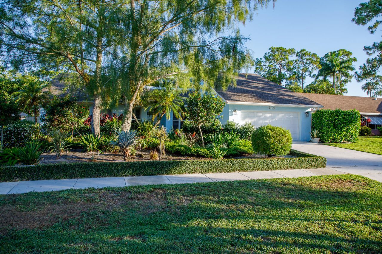 900 Cosmos Court, Wellington, FL 33414 Photo