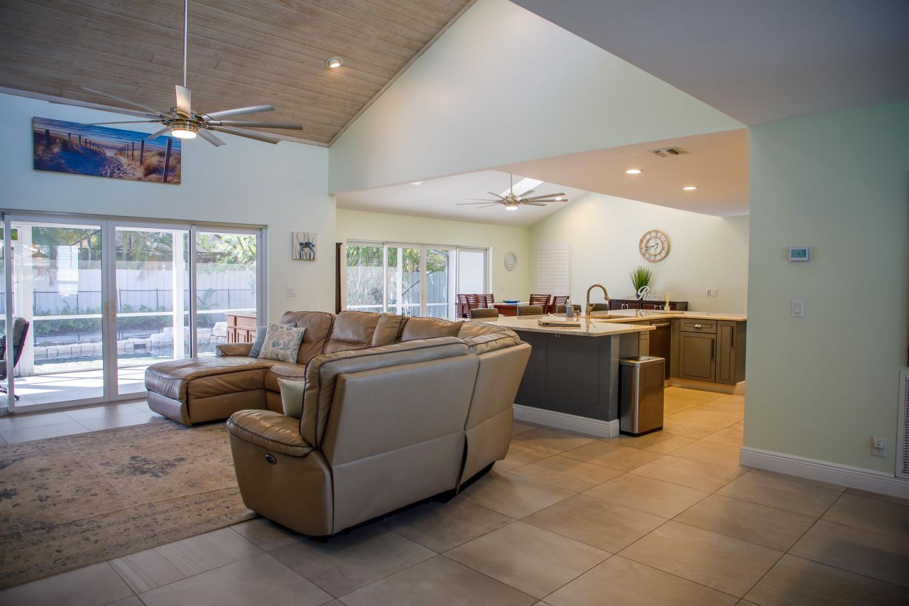 900 Cosmos Court, Wellington, FL 33414 Photo