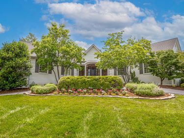 649 Lakeshore Drive, Lexington, KY 40502