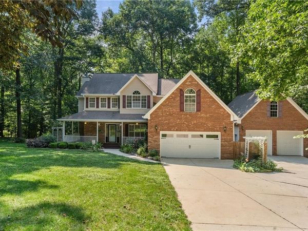 222 Bear Run Lane, Kernersville, NC 27284