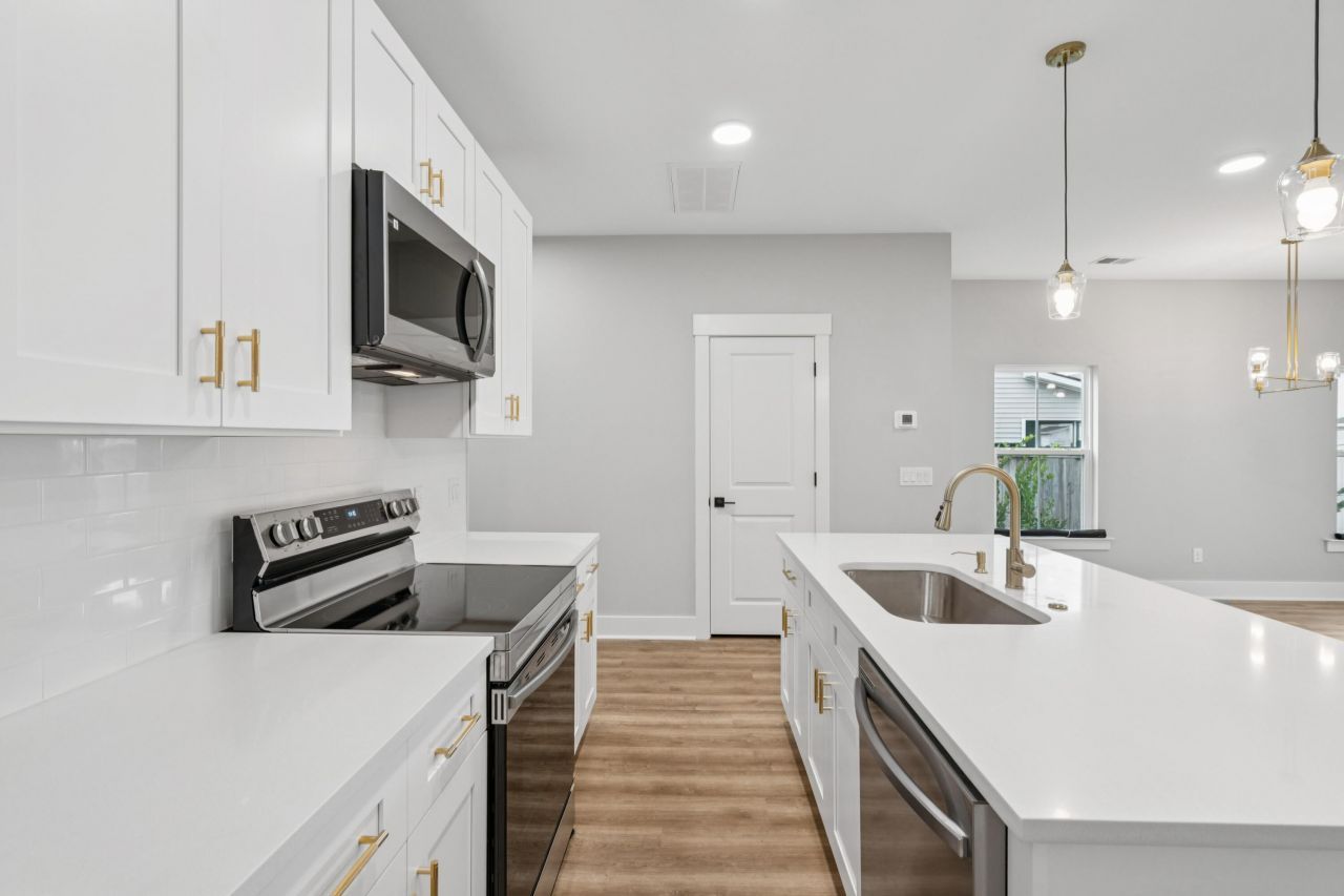 127 Kirkland Street Photo 10