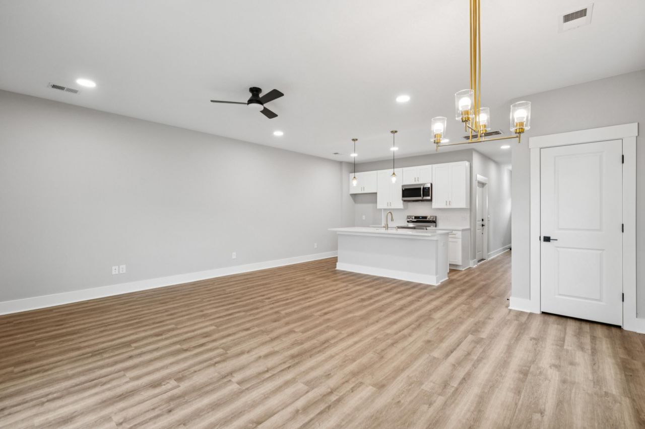 127 Kirkland Street Photo 15