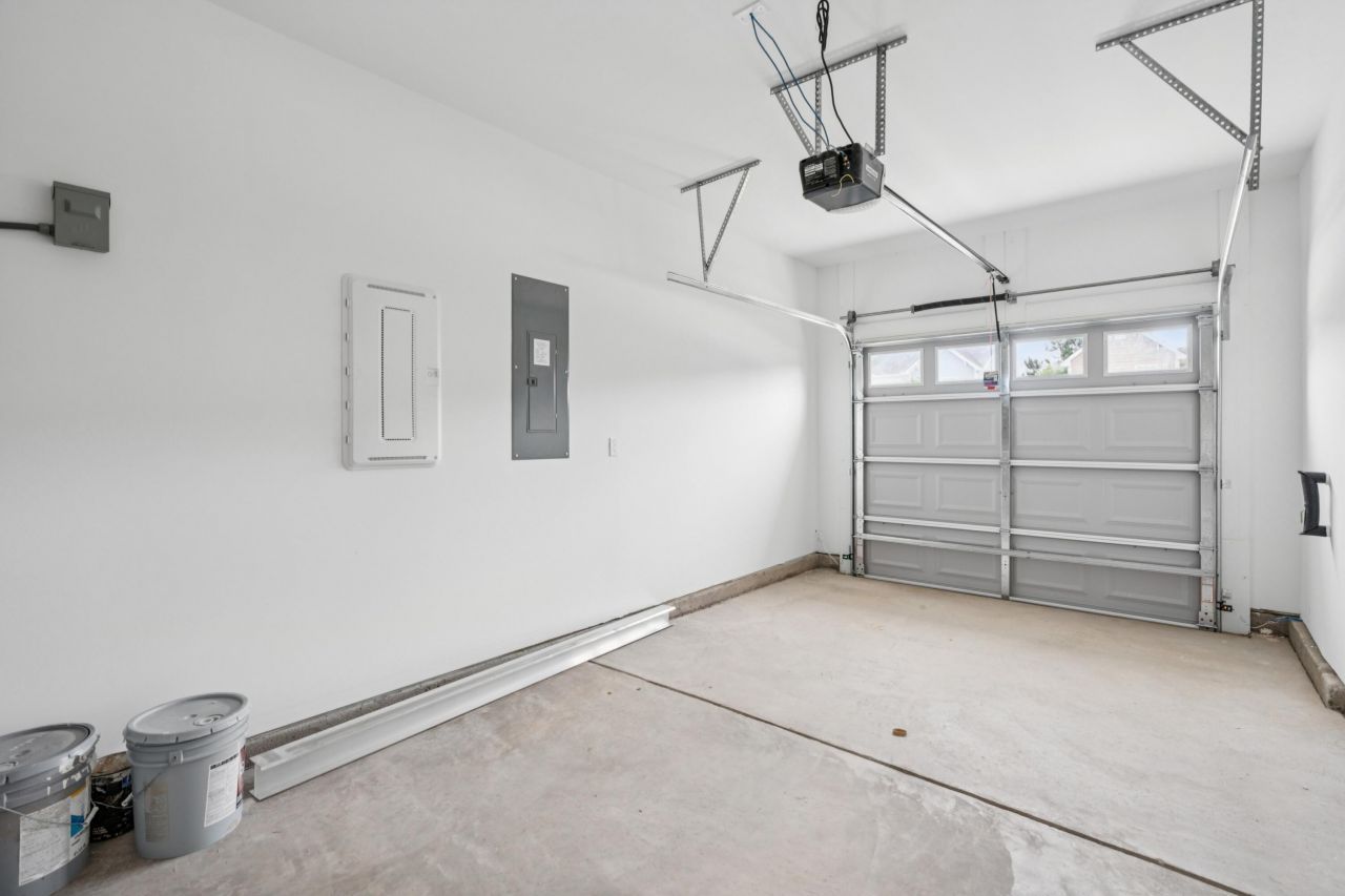 127 Kirkland Street Photo 19