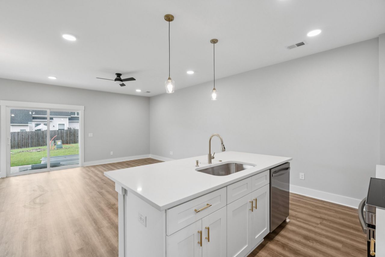 127 Kirkland Street Photo 7